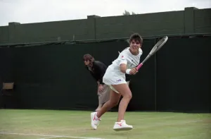 Wimbledon Tennis. Jennifer Capriati in action. July 1991 91-4184-039