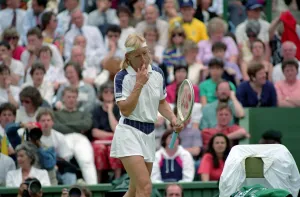 Wimbledon Tennis. Navratilova. July 1991 91-4197-237