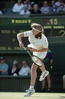 Images Dated 1st July 1991: Wimbledon Tennis. Stefi Graff v Amy Frazier. July 1991 91-4184-023