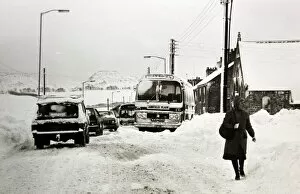 Images Dated 24th January 1984: Winter weather, snow scenes, 24 January 1984 - Snow scene at Hobson near Leadgate in 1984