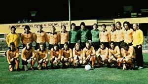 00362 Collection: Wolverhampton Wanderers Wolves team group August 1975