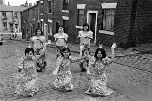 Folk Collection: Women from Manila, who work in a Mill in Rochdale, Lancashire