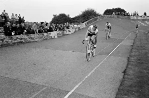 Former World Champion sprint cyclist Reg Harris pictured at the Fallowfield Racing track