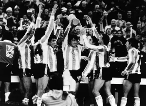 World Cup Prints: World Cup 1978 Final Holland versus Argentina Daniel Passarella lifts
