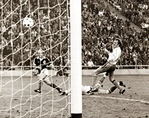 Goal Net Prints: World Cup 1978 Scotland v Holland June 1978 Archie Gemmill scores