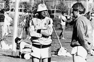00242 Prints: World Cup 1986 Scotland Boss Alex Ferguson wearing hat during preparations in Santa