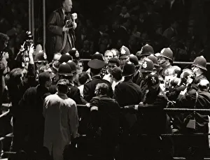 World heavyweight title fight between American champion Cassius Clay