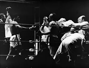 Defeat Prints: World heavyweight title fight between American champion Cassius Clay