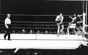 World heavyweight title fight between American champion Muhammad Ali