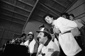 01005 Prints: World Heavyweight Title fight between challenger Muhammad Ali