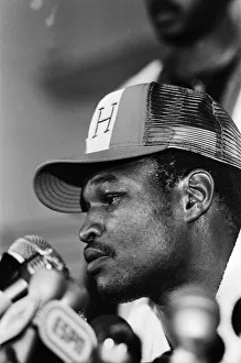01005 Prints: World Heavyweight Title fight between challenger Muhammad Ali