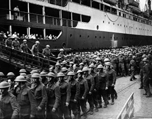 00132 Collection: World War 2 British soldiers disembarking their ship May 1940