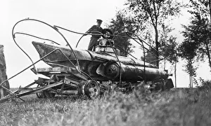 00191 Prints: World War 2 September 1944 A British officer examines a captured German one-man