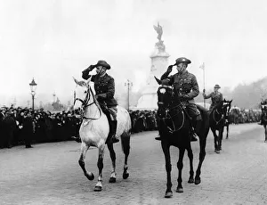 Saluting Prints: World War One - General Monash saluting Queen Alexandra passing the Palace Gates