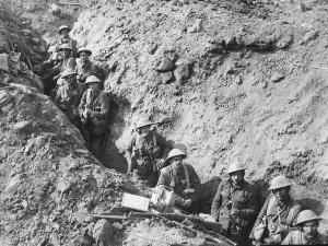 00190 Prints: World War I - Soldiers from New Zealand September 1916 having consolidated