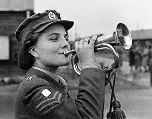 World War II Women: Blow your own trumpet. A. T. S. in mixed A. A. training rig