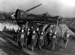 Anti Aircraft Gun Prints: World War Two - Second World War - ATS (Auxiliary Territorial Service
