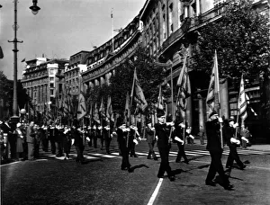 00440 Prints: World War Two - Second World War - Battle of Britain Commemoration parade