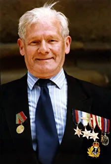 00449 Prints: World War Two - Second World War - D-Day Remembrance Parade - Veteran Dave Shannon