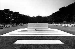 00449 Prints: World War Two - Second World War - Operation Market Garden - The memorial in the Airborne