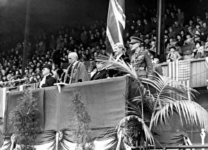 00364 Prints: World War two victory parade - Newcastle held its victory parade st St James
