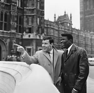 00836 Prints: World Welterweight champion Emile Griffith with challenger Dave Charnle