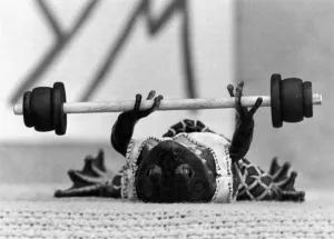 Reptiles Prints: The worlds strongest frog: One of the pupils at the Croaker academy does a spot of