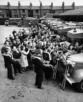 Sixty wounded soldiers from Roehampton Hospital pay a visit to Northwold Road Fire