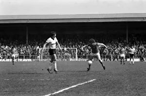 Wrexham 0 v. Barnsley 0. April 1982 MF06-34-023 Local Caption Division 2 Football