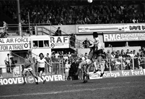 00220 Prints: Wrexham 0 v. Barnsley 0. April 1982 MF06-34-037 Local Caption Division 2 Football