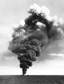 00007 Prints: WW2 Giant tanker Regent Tiger goes up in smoke after being torpedoed in the English