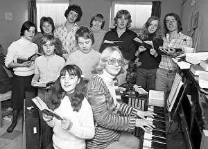 00110 Prints: Youngsters raised £100 from a sponsored 24-hour-sing-in at Cubbington Methodist